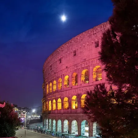 Apartment Emperor's View - In Colosseum *